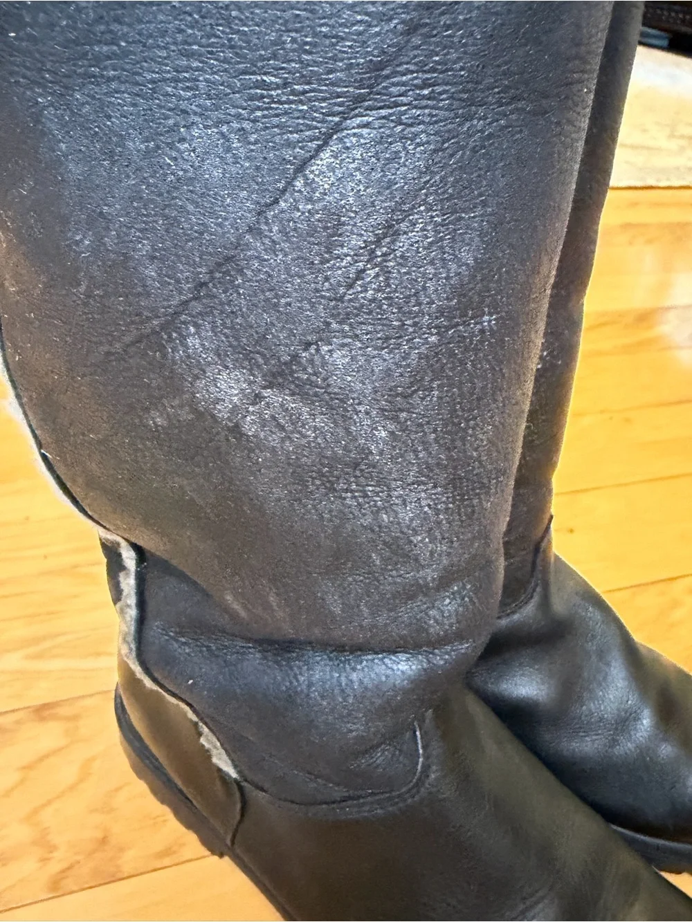 La Canadienne Tall Black Leather Boots Shearling Lined Lug Sole Size 9 Canada
